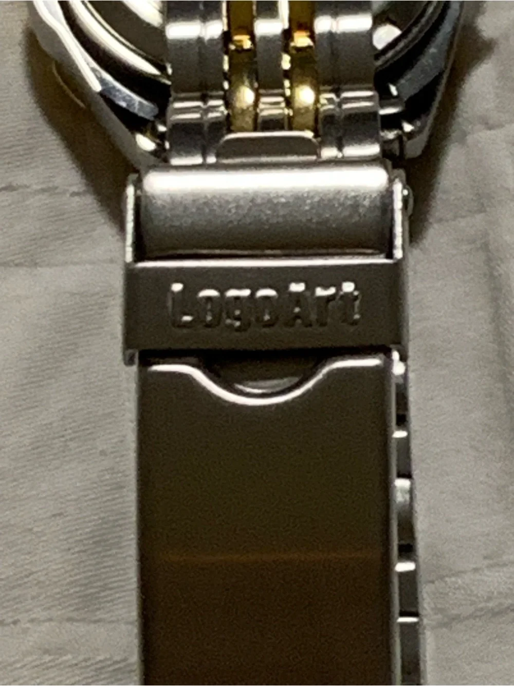 LogoArt New York Yankees Two-Tone Stainless Steel Bracelet Watch for Women